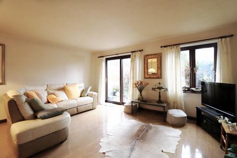 undefined, Overbury Avenue, Beckenham
