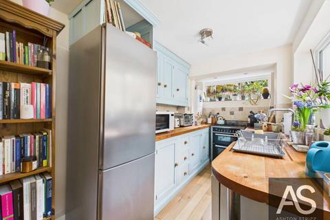 3 bedroom terraced house for sale, St. Marys Terrace, Battle, TN33