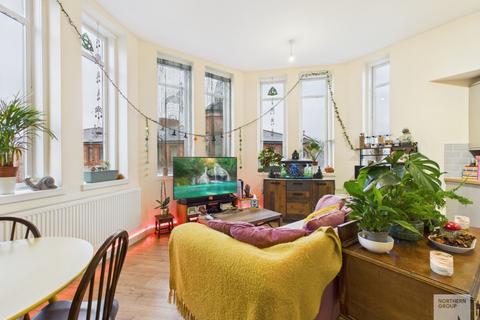 undefined, Apt 4 :: Vernon Street