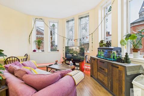 undefined, Apt 4 :: Vernon Street