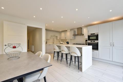 undefined, Grand Union Way, Kings Langley, WD4