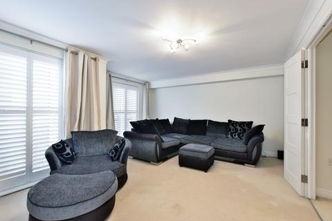 undefined, Grand Union Way, Kings Langley, WD4