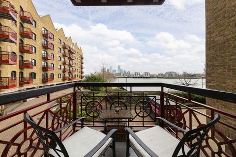 undefined, Wapping Wall, London E1W