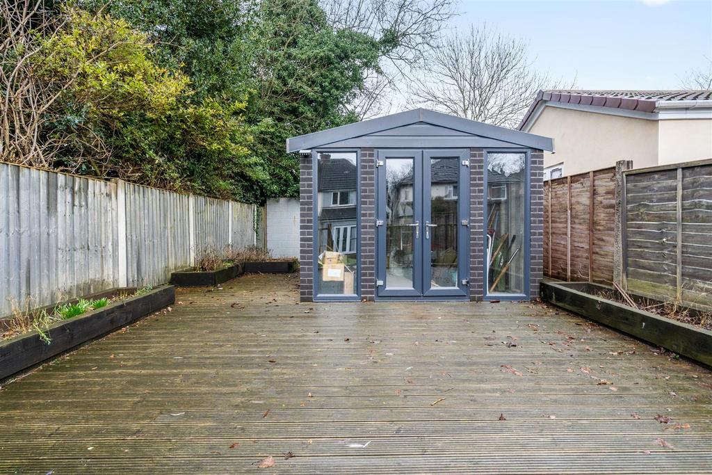 180 Acheson Road 17.jpg