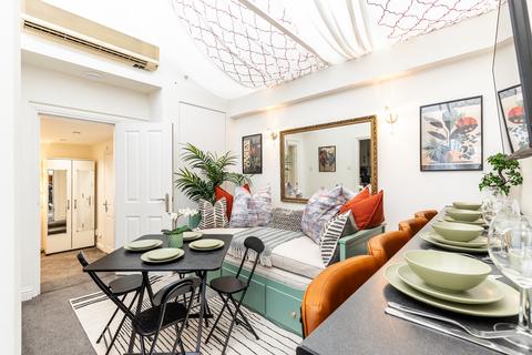 3 bedroom flat to rent,  Portland Road, London W11
