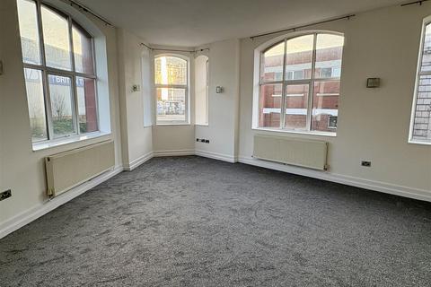 2 bedroom apartment to rent, Railway Buildings, Goole