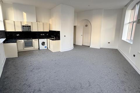 2 bedroom apartment to rent, Railway Buildings, Goole