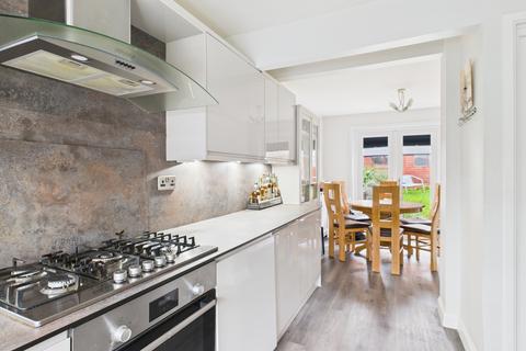 3 bedroom terraced house for sale, Mozart Close, Basingstoke, RG22