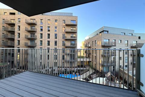 1 bedroom apartment to rent, 1 Potters Road, London SW6