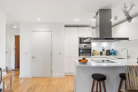 2 bedroom flat for sale, Grand Regent Tower, Bethnal Green