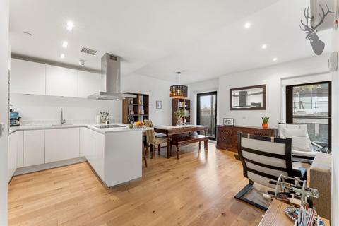 2 bedroom duplex for sale, Grand Regent Tower, Bethnal Green