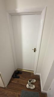 1 bedroom in a house share to rent, Cambria Close, Hounslow TW3