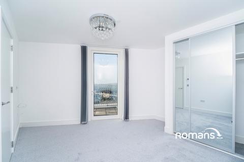 3 bedroom flat to rent, Fitzroy Court, 2 Garnet Place, West Drayton, UB7