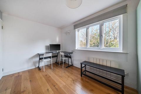 undefined, Azalea Close, Hanwell, London, W7