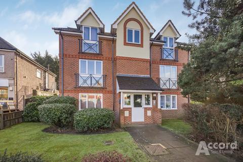 St. Marys Lane, Upminster, RM14