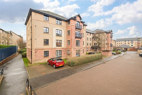 11/12 Russell Gardens, Edinburgh, EH12 5PG