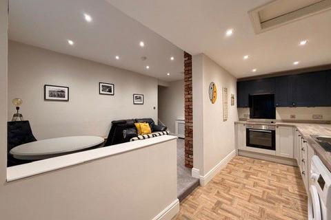 1 bedroom cottage for sale, 61 St. Annes Road East, Lytham St. Annes, Lancashire, FY8 1UR