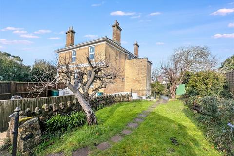 3 bedroom apartment for sale, East Hill Road, Ryde, PO33 1LL