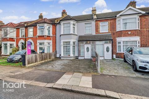 3 bedroom terraced house for sale, Lansdowne Road, Ilford