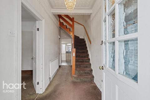 3 bedroom terraced house for sale, Lansdowne Road, Ilford