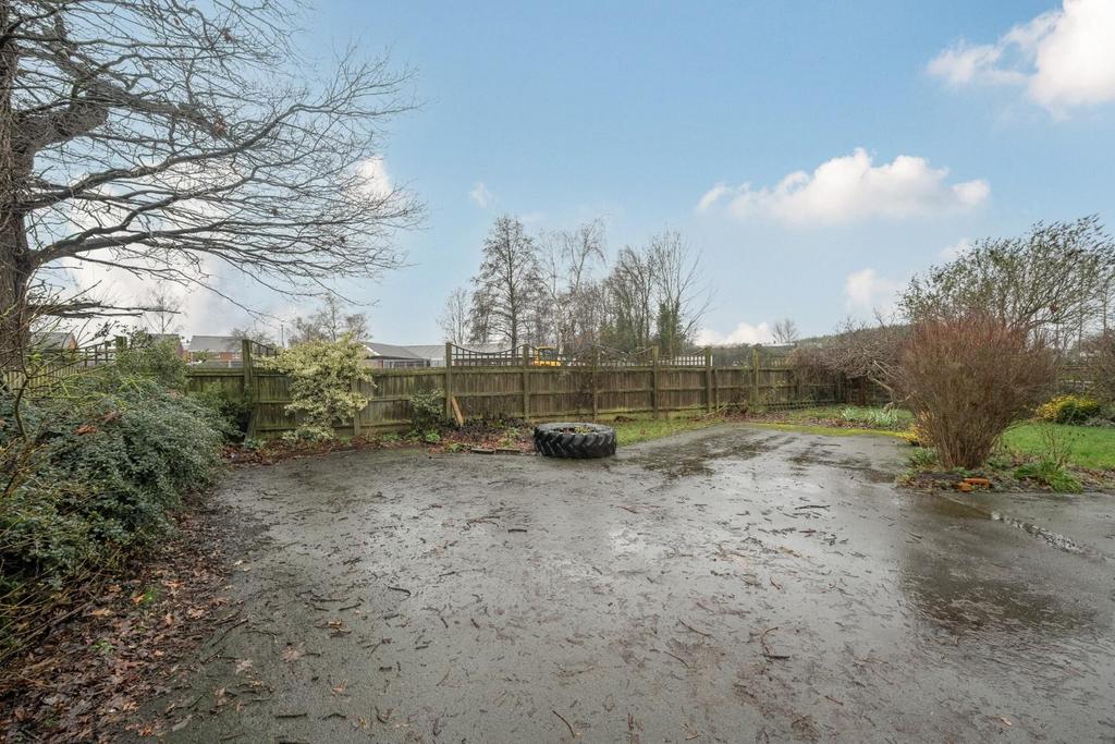 Driveway.jpg