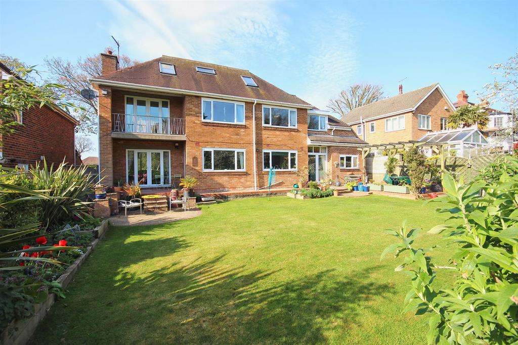 Springbank Avenue, Hornsea 4 bed detached house - £425,000