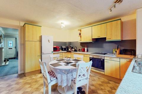 2 bedroom terraced house for sale, Peterhouse Drive, Otley, LS21