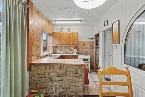 2 bedroom end of terrace house for sale, Caldercliffe Road, Huddersfield, West Yorkshire, HD4