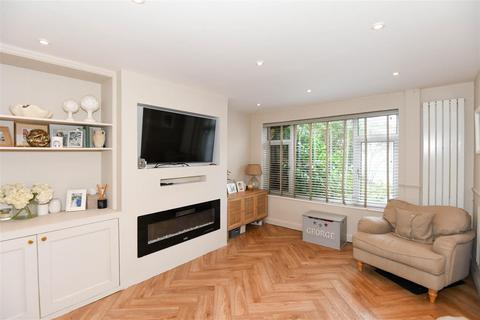 3 bedroom semi-detached house for sale, St Marys Close, Hilperton