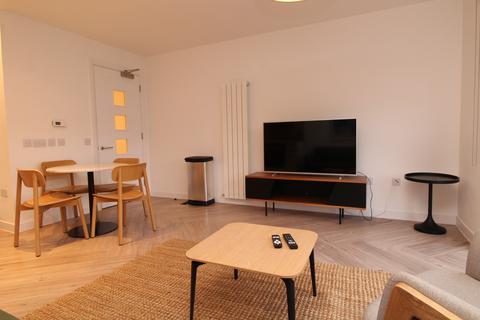 2 bedroom apartment to rent, Minerva Way, Glasgow G3