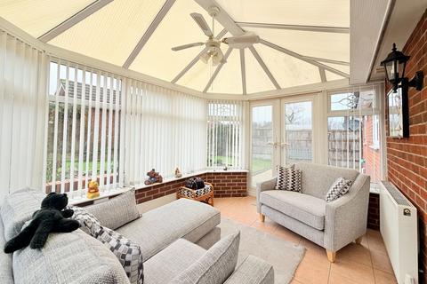 undefined, Rowbrook Close, Majors Green, Shirley, Solihull, B90 1EJ