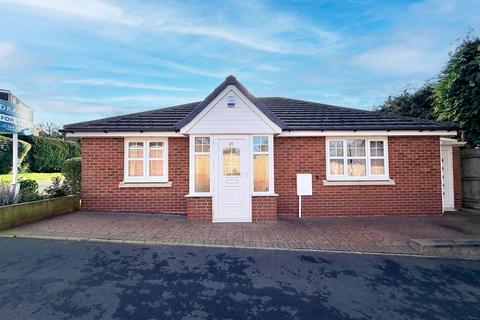 2 bedroom detached bungalow for sale, Rowbrook Close, Majors Green, Shirley, Solihull, B90 1EJ