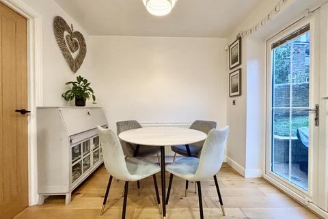3 bedroom semi-detached house for sale, Manor Row, Bradford BD12