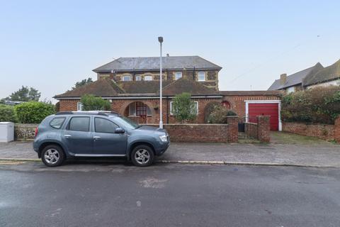 2 bedroom bungalow for sale, Harold Avenue, Westgate-On-Sea, CT8