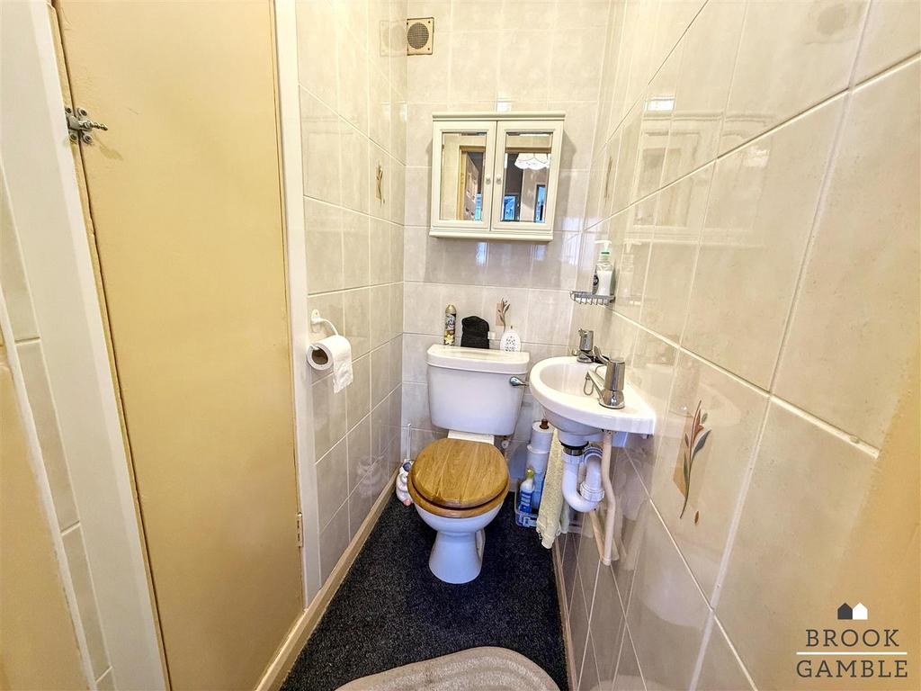 01323 438506