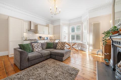 2 bedroom flat for sale, Thurlow Hill, SE21