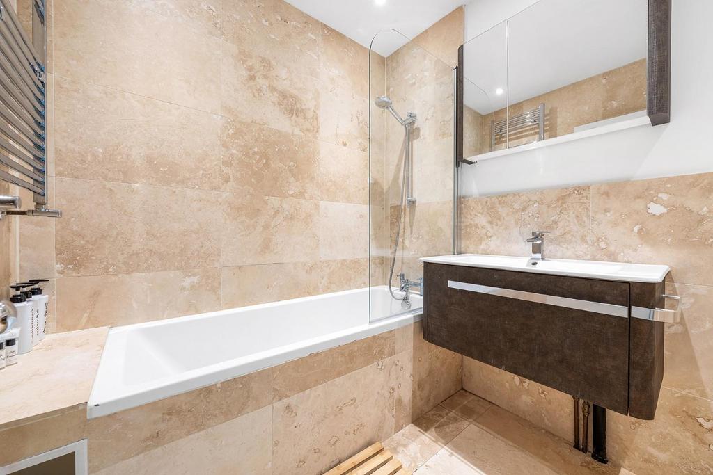 Bathroom.JPG