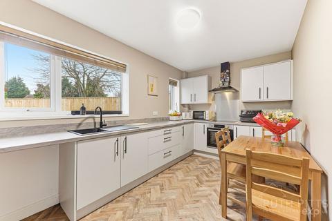 3 bedroom semi-detached house for sale, Cross Street, Pontefract WF9