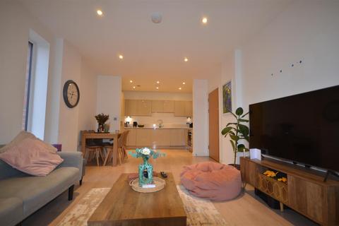 2 bedroom flat for sale, Matthews Close, Wembley
