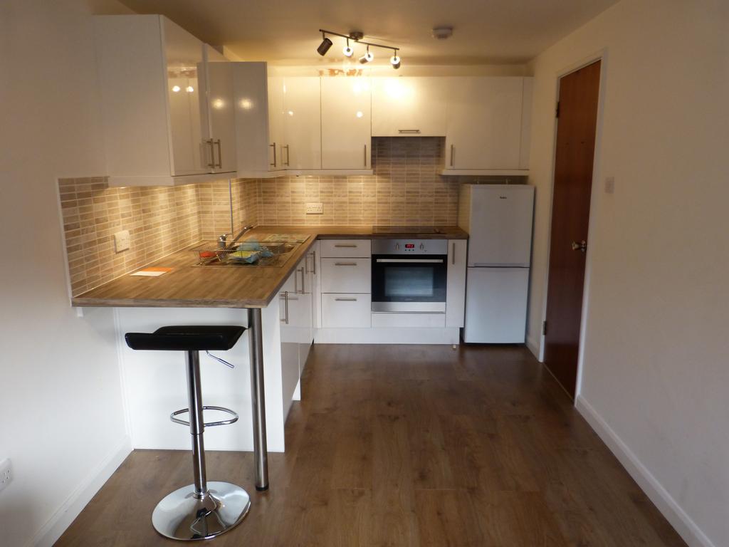 1 bed flat to rent Britten Close, Golders Green,