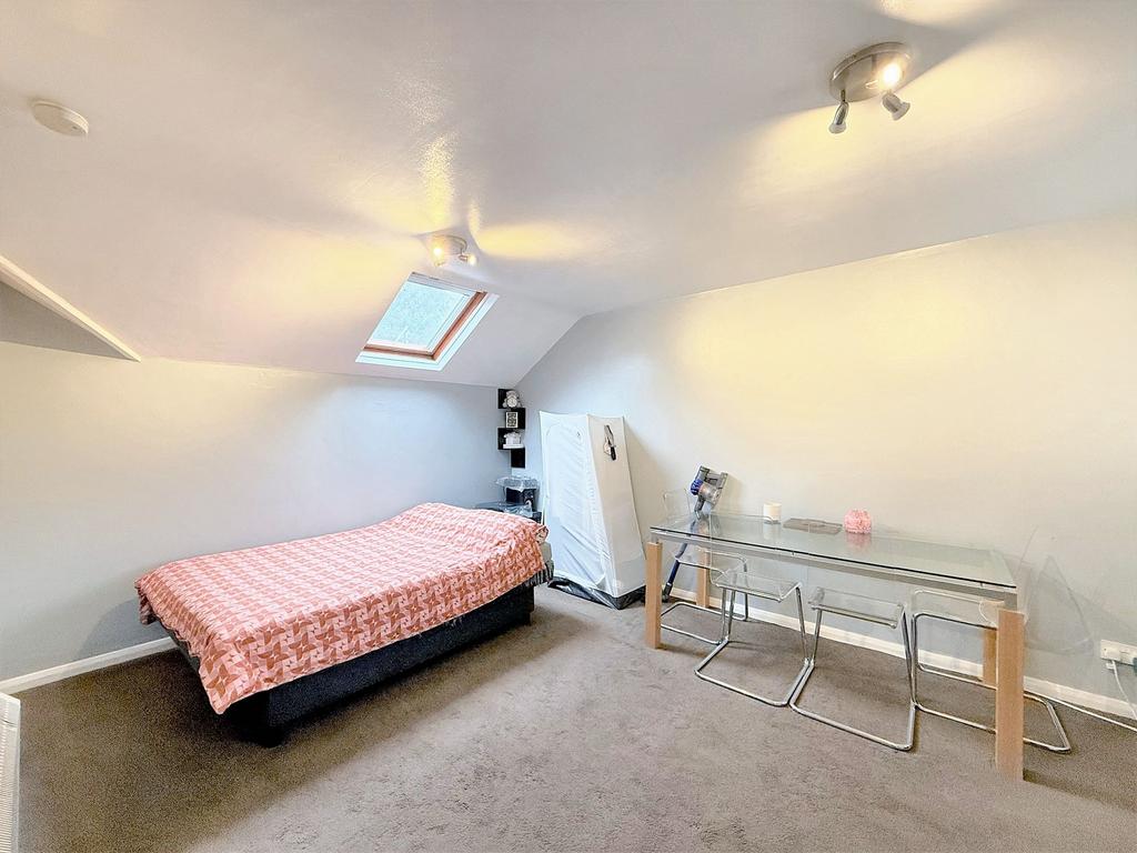 Studio Room