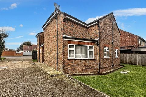 Nicholls Avenue, Uxbridge, UB8