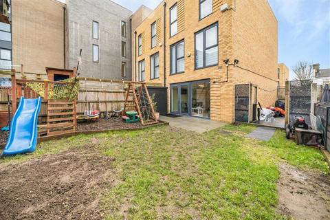 undefined, Bowen Drive, London SE7