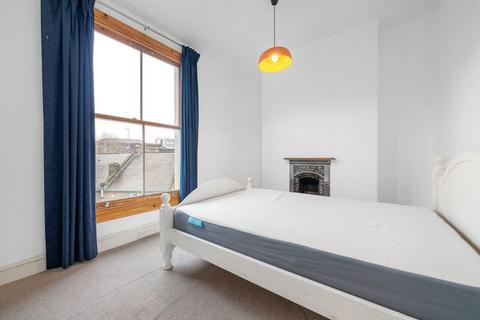 2 bedroom flat for sale, Pomfret Road, SE5