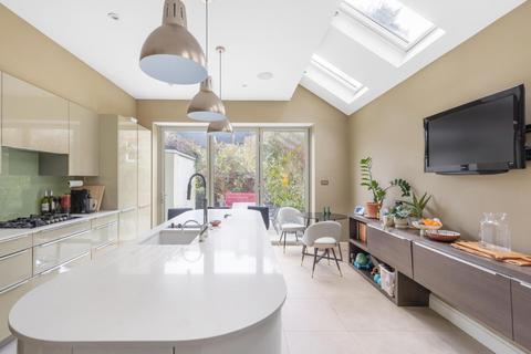 4 bedroom terraced house for sale, Cathles Road, Clapham South, London