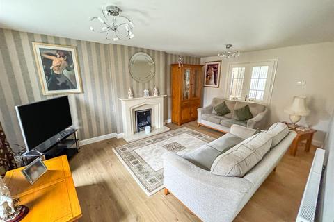 undefined, Fieldfare Close, Corby NN18