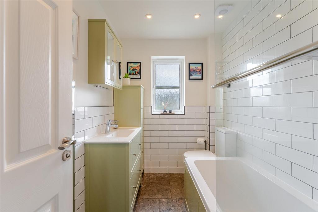 140 Broadoak Road Langford, Bristol BS40 5 HB 1.jpg