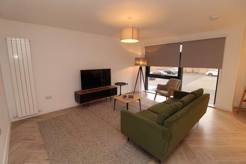 2 bedroom apartment to rent, Minerva Way, Glasgow G3