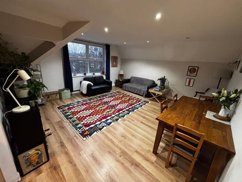 Bright, well-presented living room with wooden ...