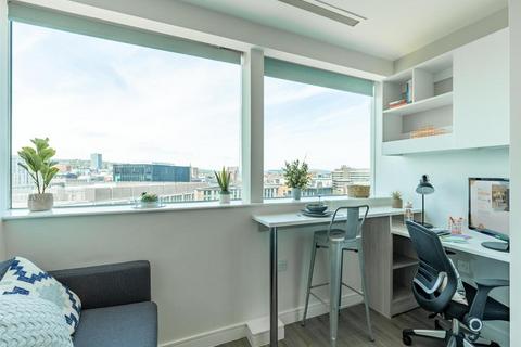 Studio to rent, Union Street, Sheffield S1